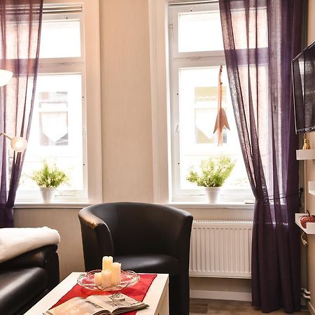Ferienwohnung Schwarz & Weiss 아이제나흐 외부 사진